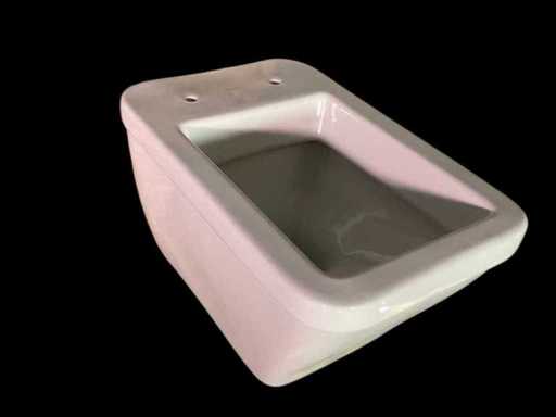 Sphinx-Toilette mit Sitz