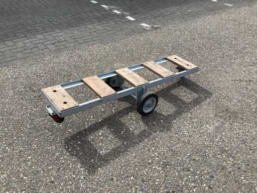 Röhrentransportwagen