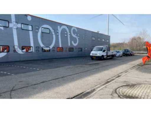 1d845b11-e063-4142-baa7-92f5d243631e.mp4