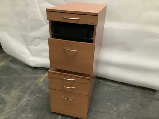 Desk base cabinet (2x)