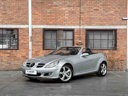 Mercedes-Benz SLK350 3.5 V6 272hp 2005 AIRSCARF SLK-Class Youngtimer