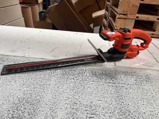 BLACK+DECKER 420W Heckenschere