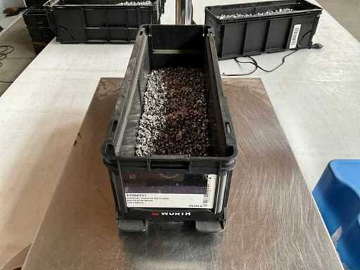 Würth 6.62kg Screw ball head with flange M4x6 in stackable container