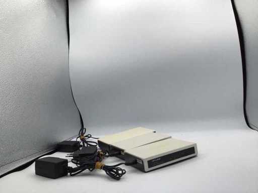 TP-Link Sitecom commutateur Ethernet Wifi, routeur et commutateur (3x)