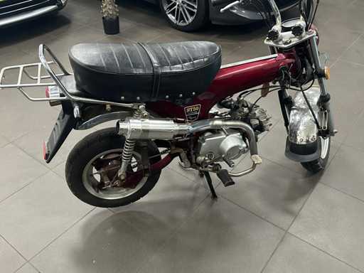 Honda - ST50 - Brommer