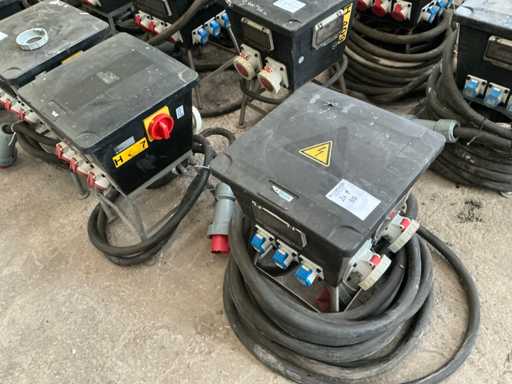 Construction connection box (3x)