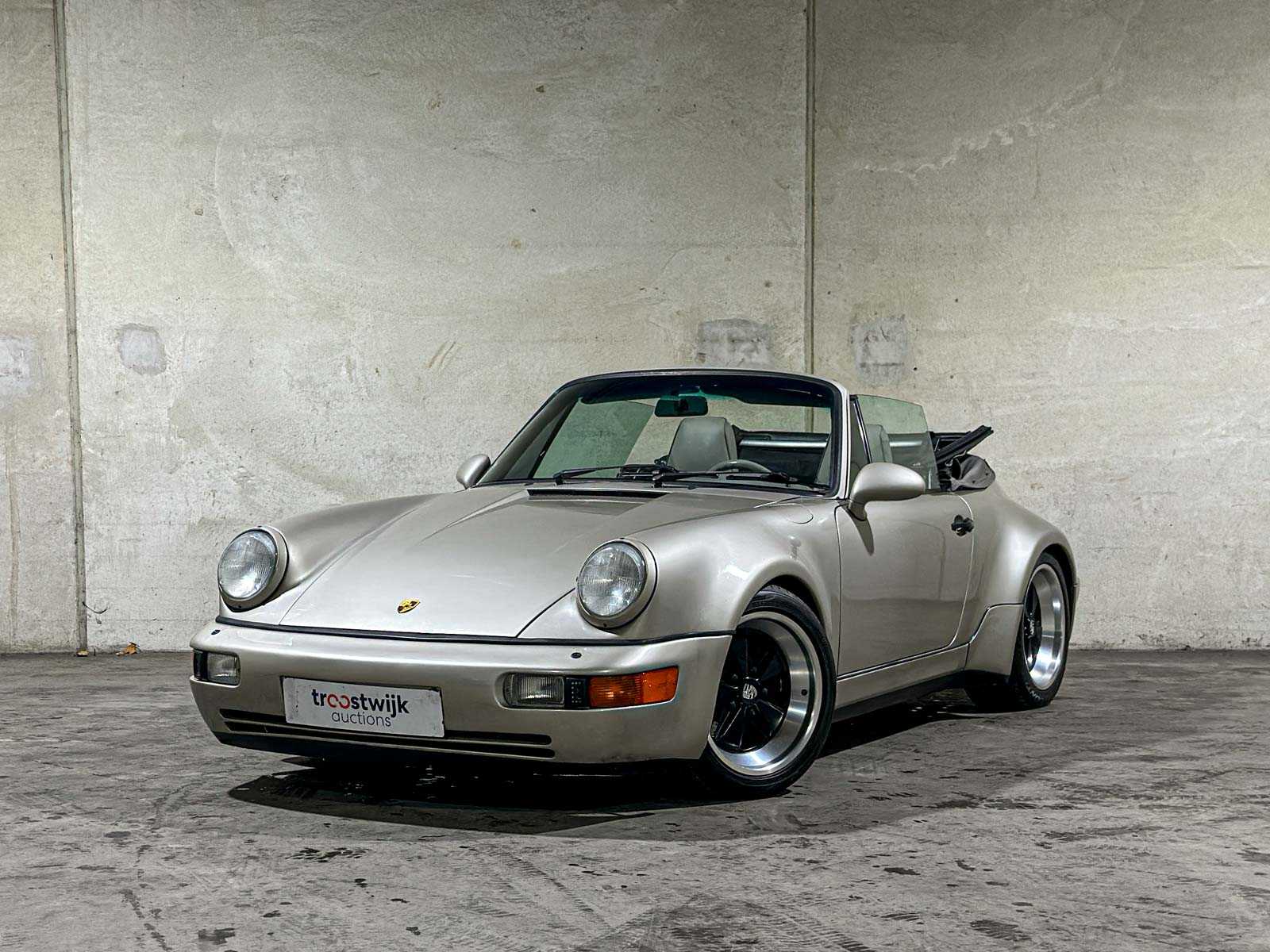 Porsche 911 Carrera 4 3.6 -Automaat- 250pk 1990