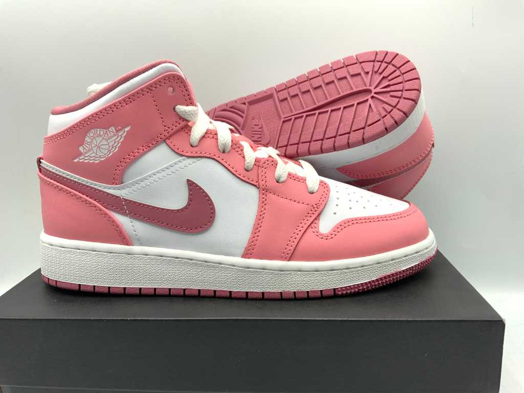 Nike Air Jordan 1 Mid Coral Chalk/Desert Berry-Bianco Sneakers 37.5