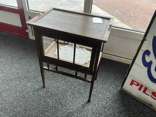 Armoire à vaisselle avec plateau