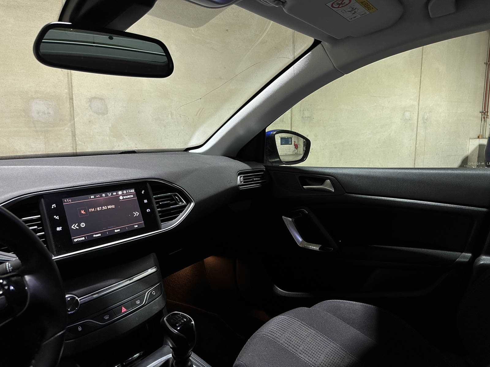 Peugeot 308 SW 1.2 PureTech Blue Lease Premium 5D 131pk 2020 (Origineel-NL), H-199-PD