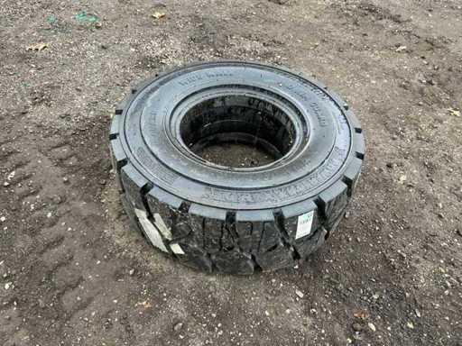 1X BKT Wide Wall 27x10 R12 Band, wiel en velg Ongebruikt