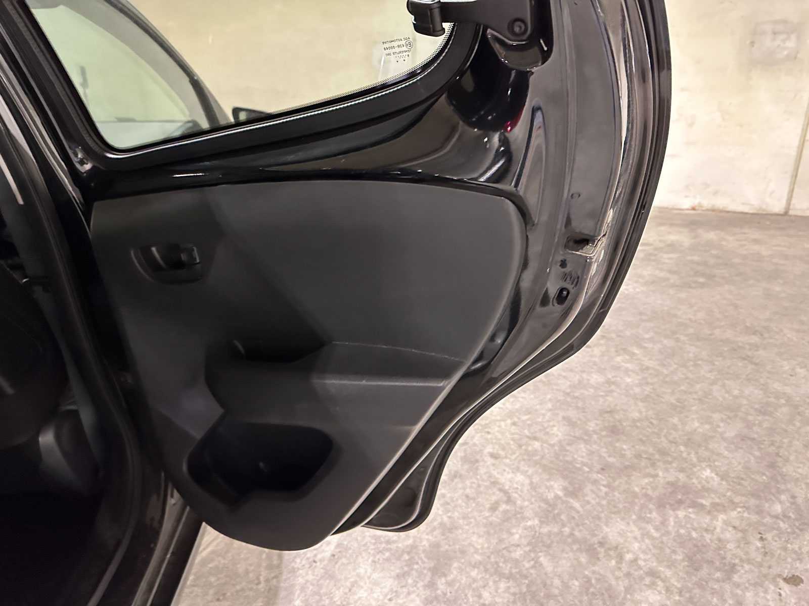 Citroen C1 1.0 VTi Feel 72pk 2020 (Origineel-NL + 1e eigenaar), H-148-BX