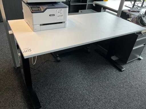Desk without printer