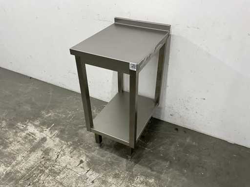 Edelstahl-Arbeitstisch mit Spritzrückwand