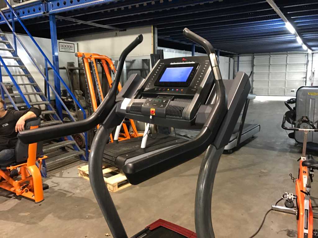 9 discount incline treadmill