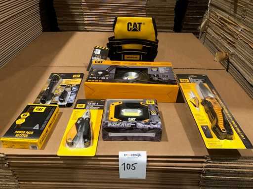 Torce elettriche, luci da lavoro, coltelli, power bank, borse per attrezzi e multiutensili Caterpillar (77x)
