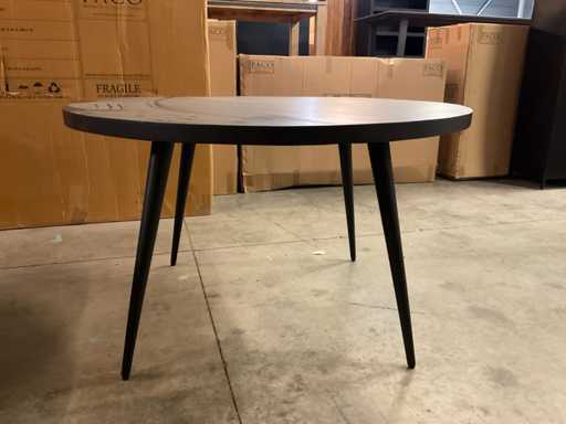 Yoie Dining Table