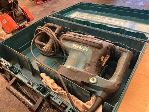 MAKITA HM 1213C Demolition Hammer