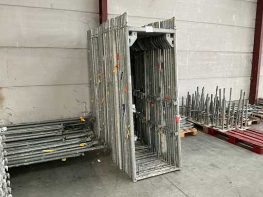Layher Uprights pour échafaudage (36x)