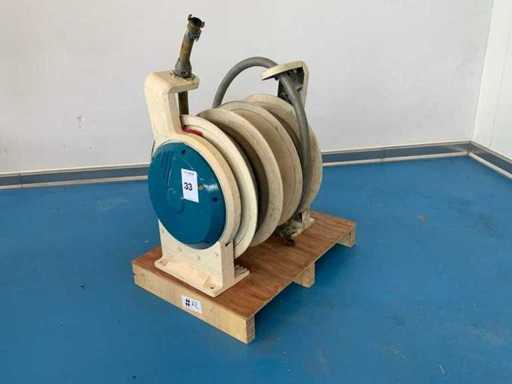 Hose reel (2x)