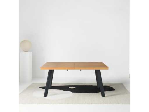 Table TILY 