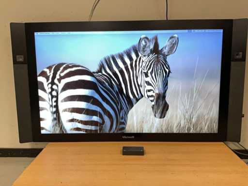 Microsoft Surface Hub (1634) 55", Core(TM) i5 4a generazione, 8 GB di RAM, 128 GB SSD Desktop All-In-One