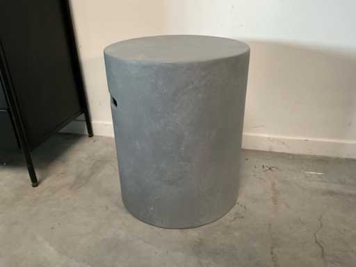 Scaun de beton Curtis (3 ori)