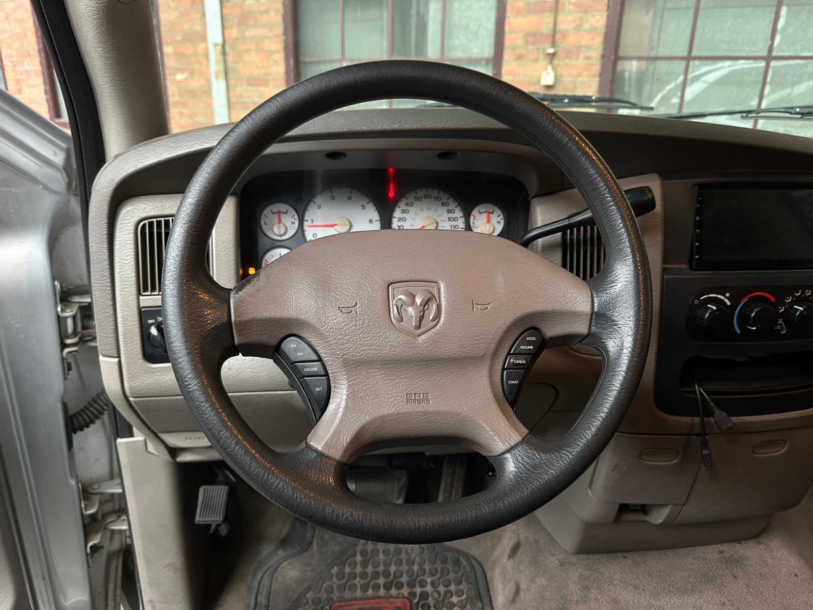 Dodge Ram 1500 4.7l V8 magnum 243pk 2002, VSZ-46-Z