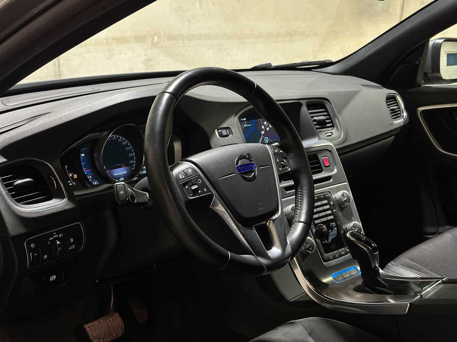 Volvo V60 2.4 D5 Twin Engine Special Edition 163pk 2015, NH-759-L