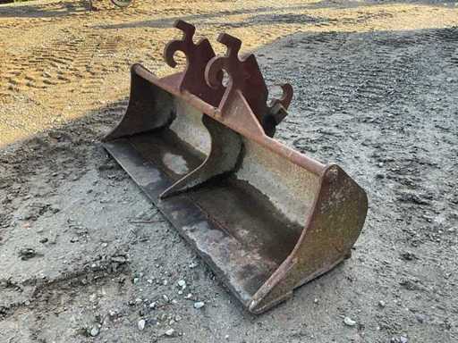 Excavator bucket