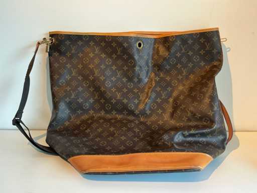 LOUIS VUITTON Shoulder Bag