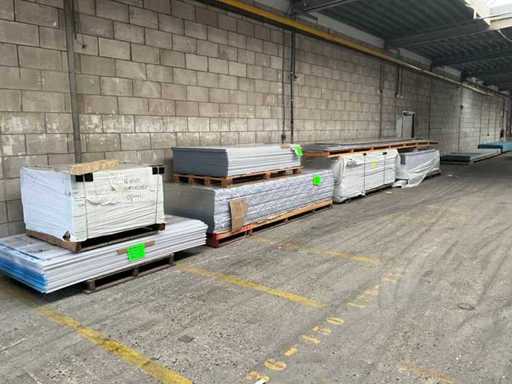 Polycarbonate channel sheet (230x)