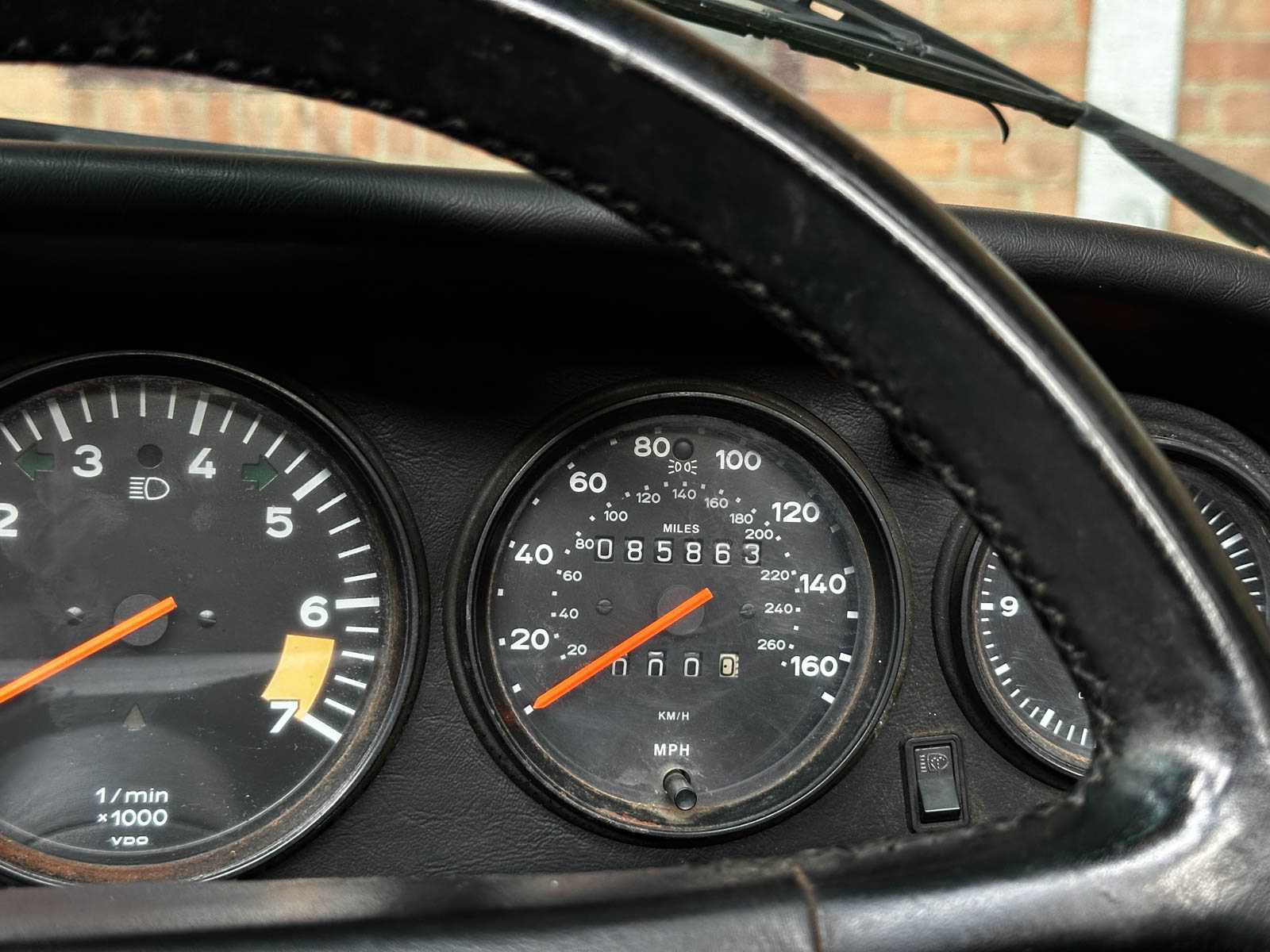 Porsche 911 Carrera 3.2 Cabriolet 230pk 1985