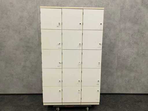 Rohde&Grahl - 15 deurs lockerkast met sleutels