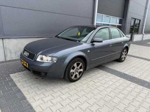 Audi - A4 - Limousine 2.0 Exclusive MT - Samochód osobowy - 2001
