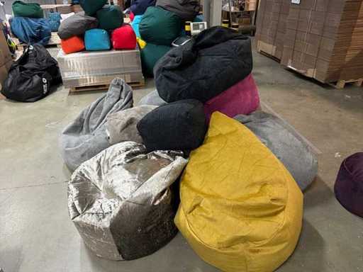 Loft25 Party Beanbags (+ foot benches) (9x)