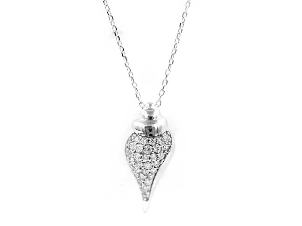 18 KT White gold Necklace with Pendant With Natural Diamonds