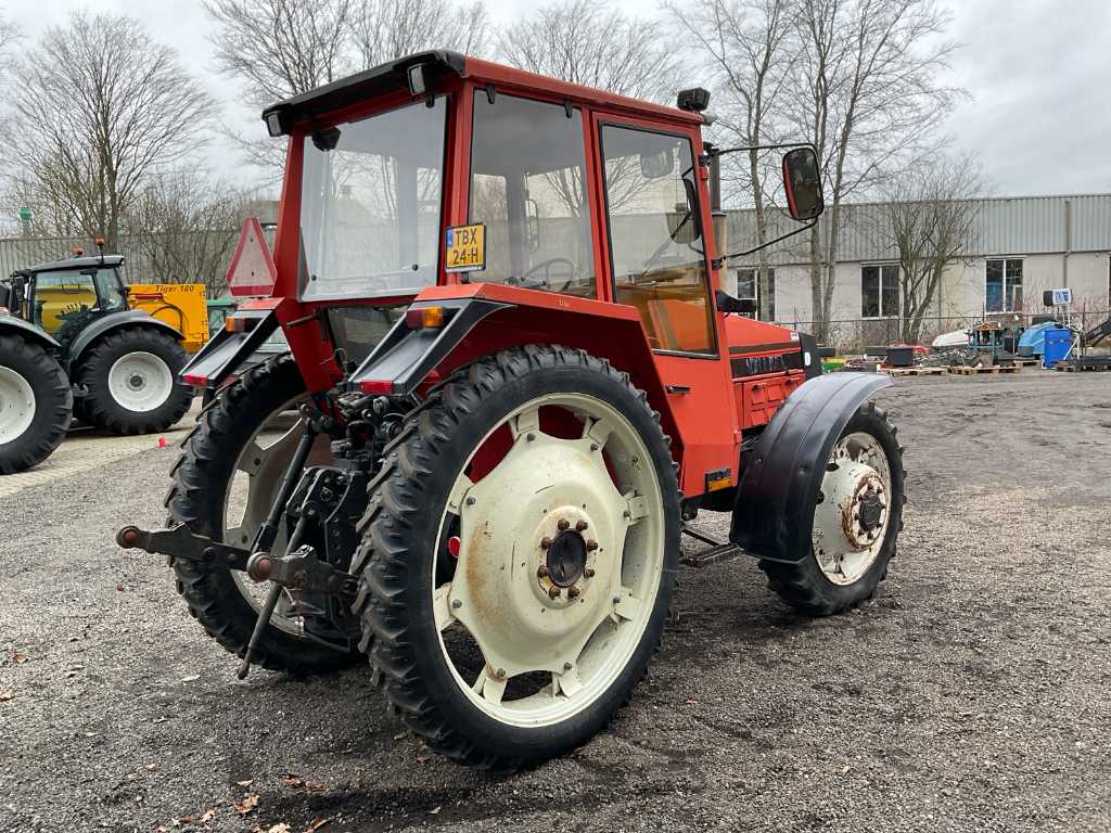 1986 Valmet 505-4 Four Wheel Drive Farm Tractor | Troostwijk Auctions