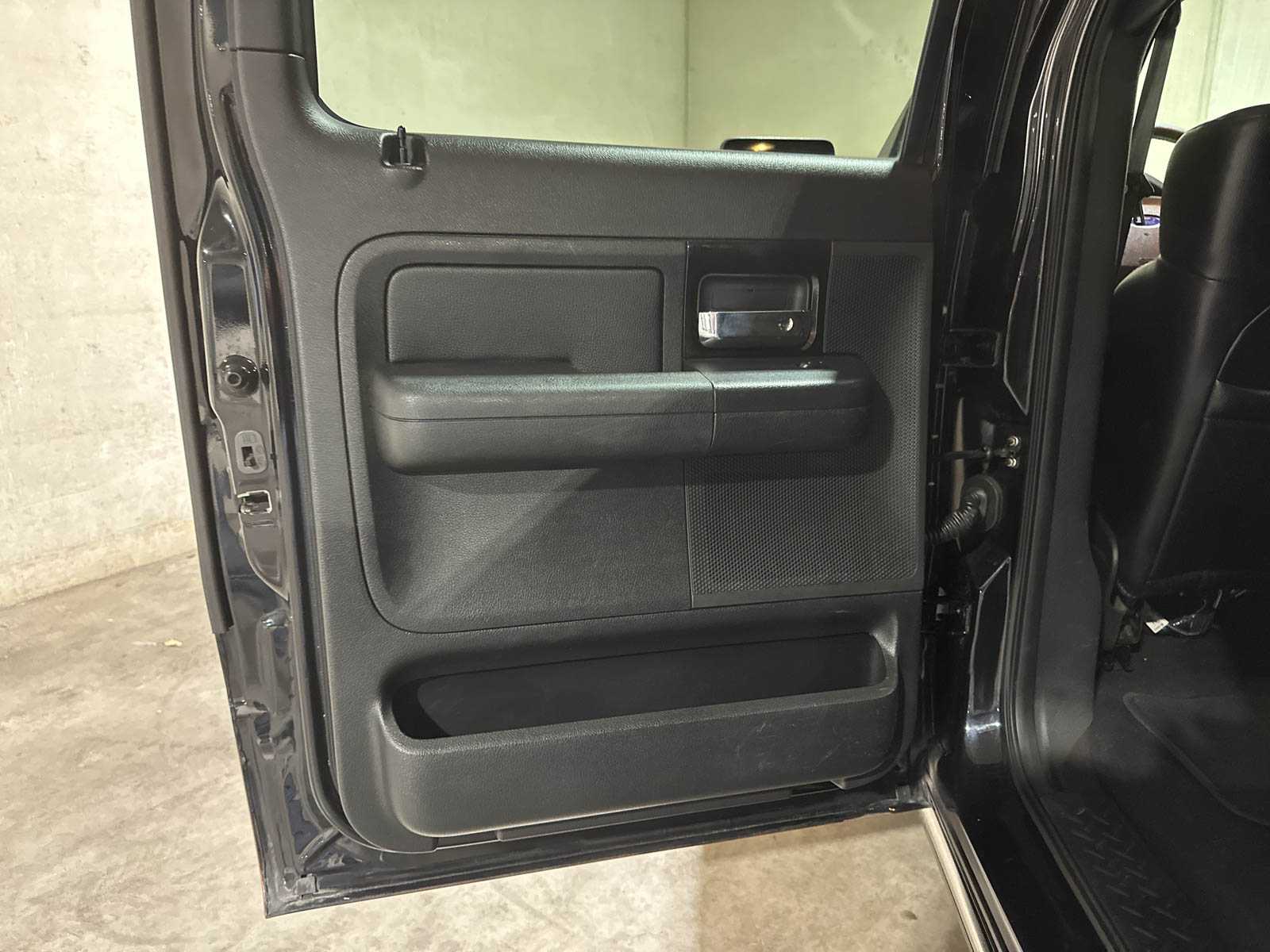 Ford F150 Harley Davidson 5.4L V8 300pk 2009, 20-VRV-4