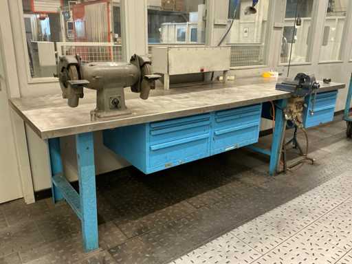 Workbench with double grinder and drawer body