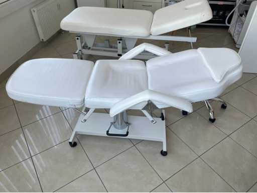 Lettino per trattamenti