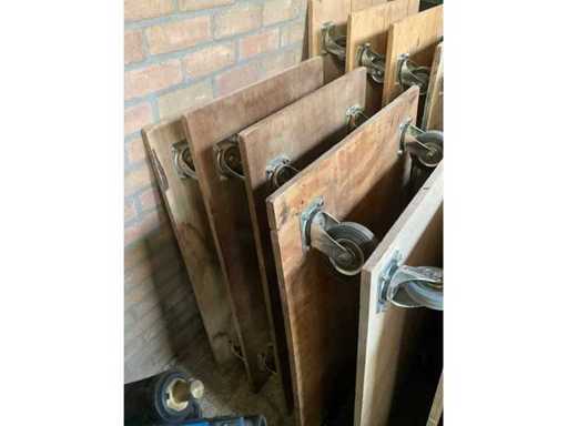 Divers tramways/remorques à quai bas (4x)