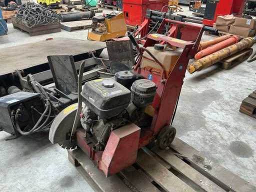 Scie à béton Diamant Boart FS 350C 02 2004