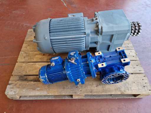 Lot de 2 moteurs à engrenages