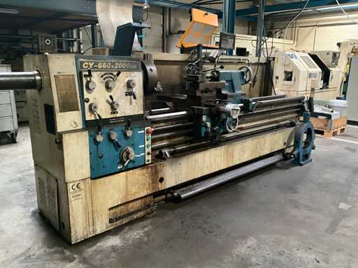 Yunnan CY-660 x 2000GB Horizontale draaibank