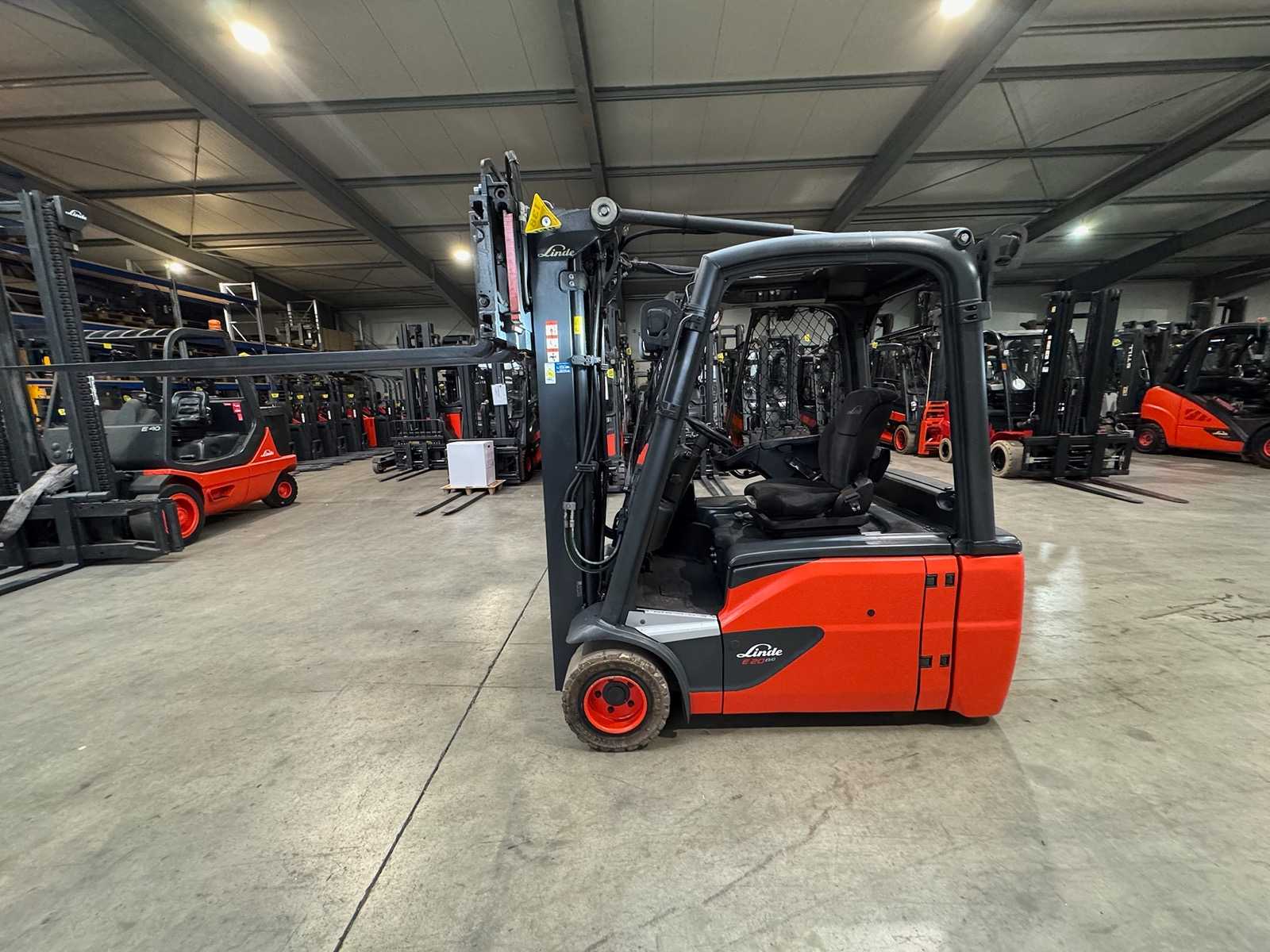 2019 Service + UVV 04/2027 Linde E20L EVO 2.000kg Triplex 462cm 3.+4.