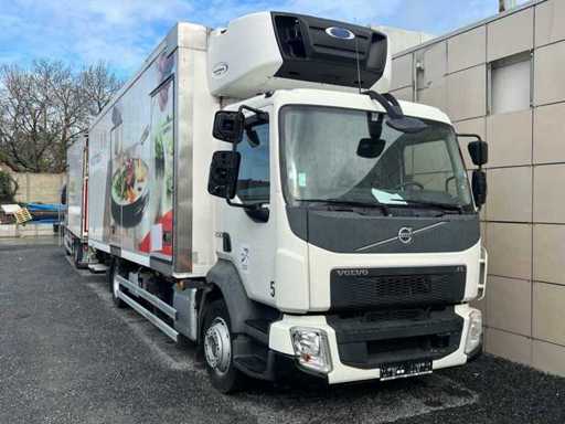 2014 Volvo FL Refrigerated Truck