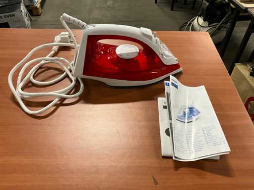 Steam iron (2x)