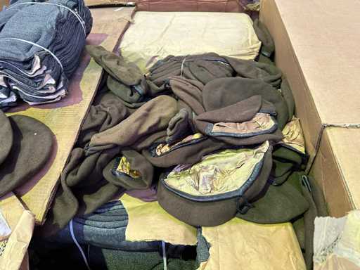 Rękawiczki i berety imprezowe