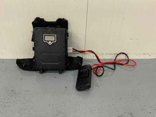 Batterie-Rucksack für die Ringsäge DC8400
